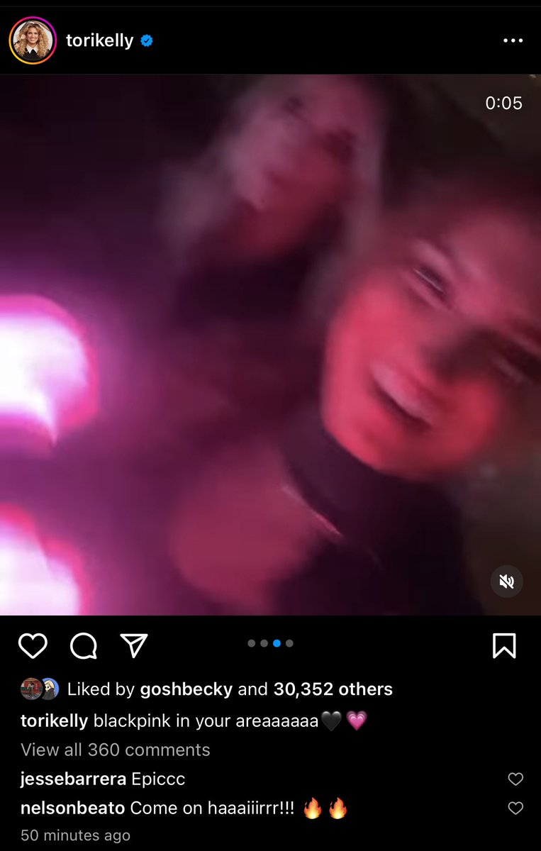 RT @ssharkybites: Tori Kelly (Born Pink LA Day 2) https://t.co/B8SiiqwRZy