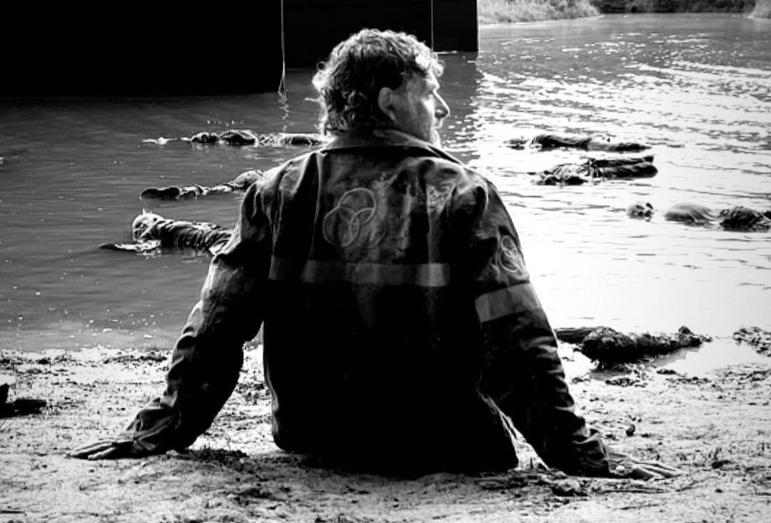 Andrew Lincoln behind the scenes of his return as Rick Grimes. 🔥 #TWD