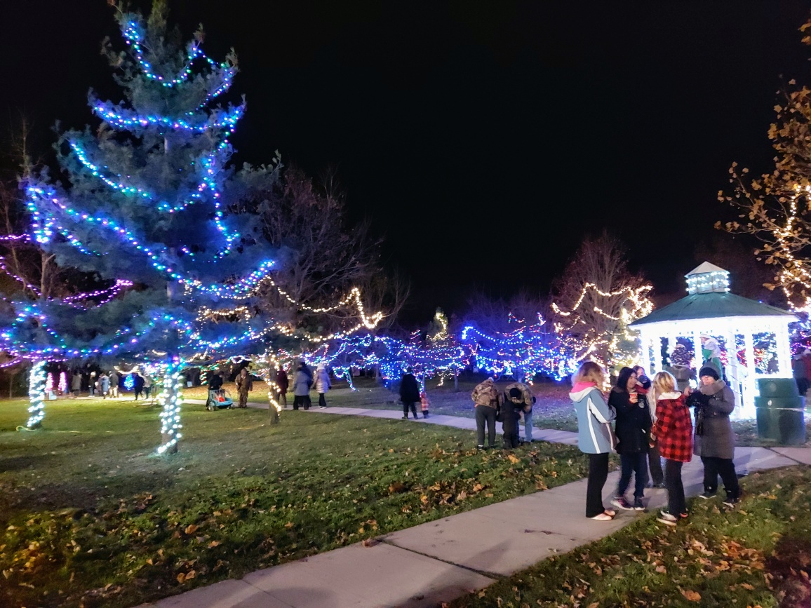 Tilbury's Outdoor Christmas Market is this Saturday! Check out downtown Tilbury as it's transformed into an outdoor Christmas market. Check out the beer garden, entertainment, crafters and food vendors, and Christmas Light Festival in Memorial Park! visitck.ca/holidaysinck