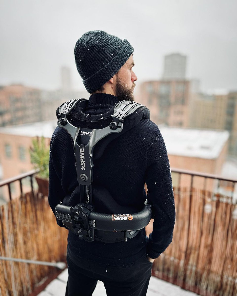 16x9inc's tweet photo. Freelance Steadicam Operator @lars_noerlund wearing his new FLOWCINE xSpine & xBone CF 👍
#steadicam #steadicamops #steadicamoperator #cameraoperator #setlife🎥 #cameradept #filmproduction #movieproduction #flowcine #xarm #xspine #xbonecf #cinematographer #cinematography https://t.co/CjRe1Dk8cM