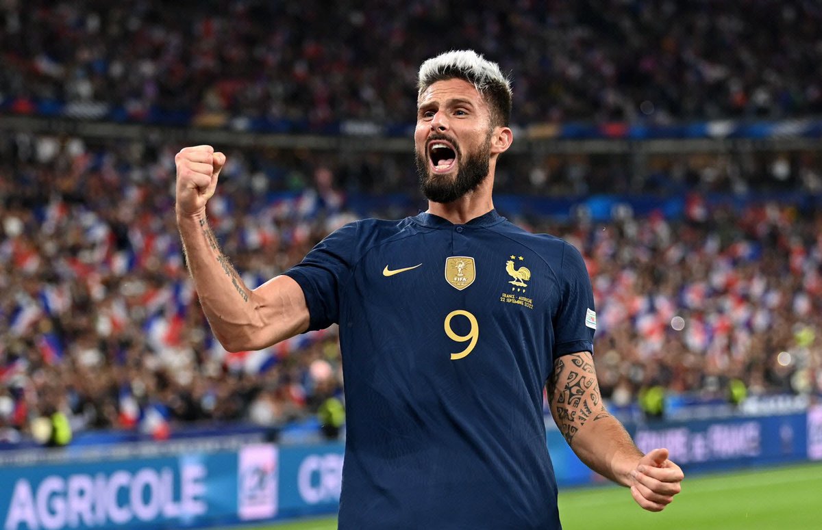 LaPauseFootball's tweet image. 🇫🇷 Olivier Giroud devient le co-meilleur buteur de l’histoire de l’Equipe de France !! 👏🏼