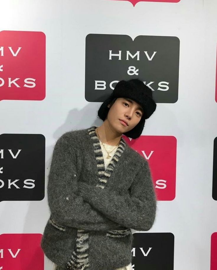 One jaewon pics tweet media