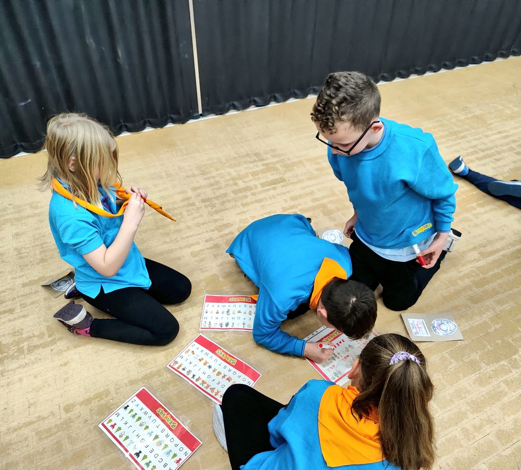 3rdwashscouts's tweet image. Something has happened at Santas Workshop!  It is up to our super detective Beavers to help solve the case. #SolveTheMystery #HelpSanta #FindAllTheClues #CrackTheCodes