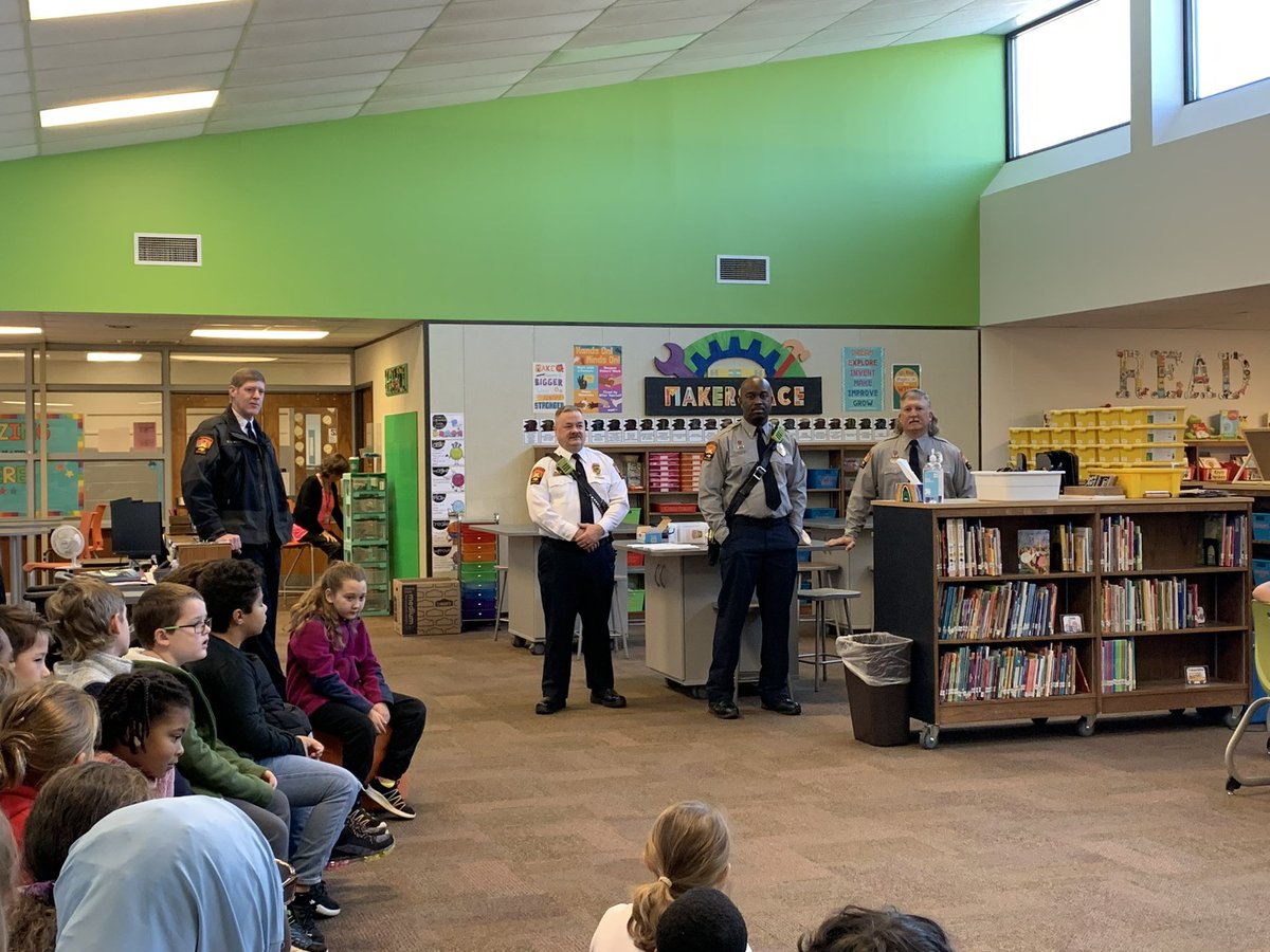 cityofwsfire's tweet photo. Station 19 and Chief Mayo joined us for the kickoff of Sound Off with the Home Fire Safety Patrol program at @SedgeGardenES. Those PANTHERS are serious about fire safety! #FireSafety #WSFire .107 https://t.co/nJnPQ02jih