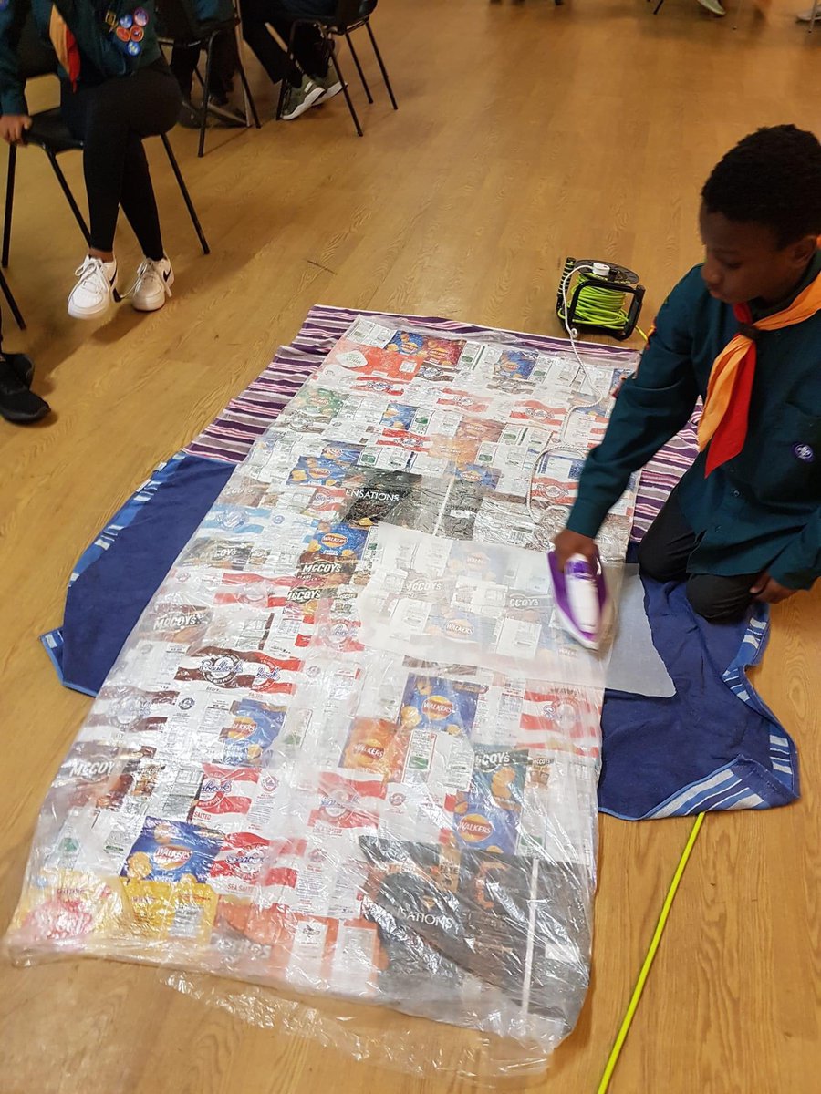 It’s been a busy past week for Scouting in Luton… catch up post needed! Griffin ESU had an indoor campfire, Blenheim Scouts have completed their crisp blanket project and young leader Joe, ran the environmental conservation badge with his cubs! #Scouts #environnement #campfire