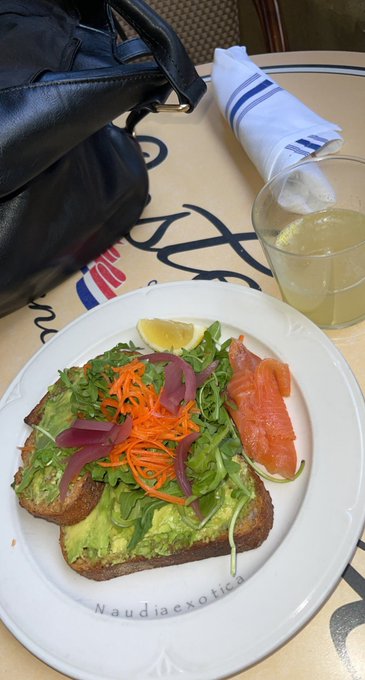 This 🥑 toast &amp; mimosa combo is FIRE! 🥂🍾 #food #brunch #foodphotography #naudiaexotica https://t.co/o<a href="/tag/food"class="tags">#food</a><a href="/tag/brunch"class="tags"><span>#brunch</span></a><a href="/tag/foodphotography"class="tags"><span>#foodphotography</span></a><a href="/tag/naudiaexotica"class="tags"><span>#naudiaexotica</span></a>