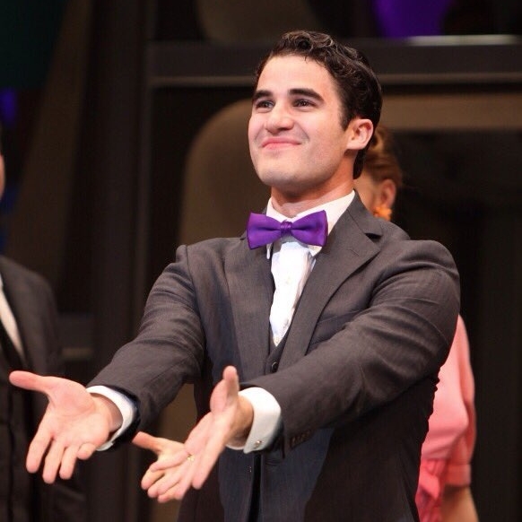 Whether you know him as Blaine Anderson, Andrew Cunanan, J. Pierrepont Finch, or Hedwig Robinson, you know @darrencriss is a star! Don't miss the Emmy Award-Winning singer and actor's Playhouse debut Fri, Dec 16, 2022! TICKETS 🎟️ bit.ly/VeryDarrenCris…