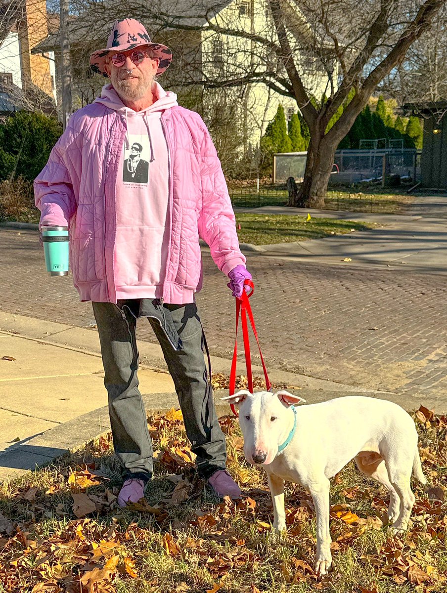 ml_hades's tweet photo. Another comfortable day by the riverside. #RickOwens DRKSHDW jacket #NoonGoons hoodie #RickOwens Spring 2009 aircut jeans #DuckieBrown for #Florsheim suede shoes #NewEra hat #MarkJacobs gloves #Chimi sunglasses https://t.co/l7cfPKPlPL