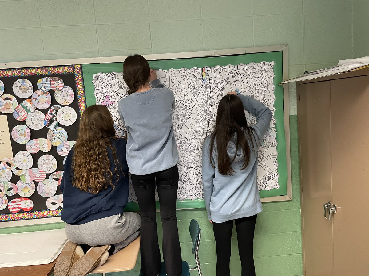 The “I’m done with all of my work” crew taking to the coloring wall this afternoon! 💜💛🎨