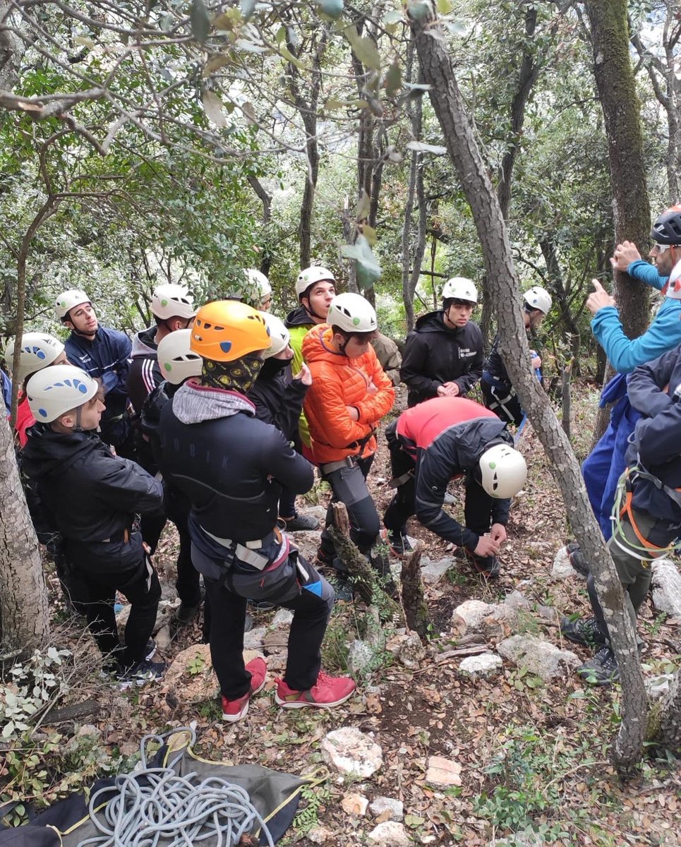 EpiaOlot's tweet image. Un plaer poder comptar amb la vostra experiència i professionalitat per ajudar-nos en la formació ! @verticalemotions 
#FPOLOT