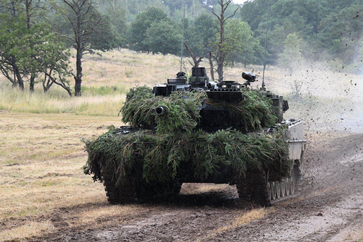 PzBtl393's tweet image. Here we are ... #Leopard2A7V by tank-masters.de 👍🇩🇪😎