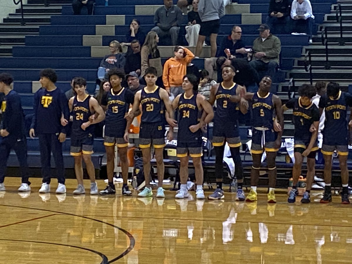 BiggDogg5639's tweet photo. @MorinTiki ..Came to see My Nephew #20 Tiki Morin play!
STP Tigers Vs. S.V. Rangers
Let’s Go STP 🏀🐯
#mynephew
#STPTigers https://t.co/kw50otyM3H