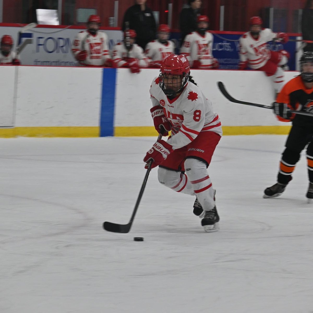 NDHoundsHockey's tweet photo. “The team shows up each night ready to compete and works through whatever hurdles are thrown their way…”

Our Female U18 AA Hounds are off to a great start this season. Read more: https://t.co/xm1kVuQQf7

#NDProud #ShesAHound https://t.co/F8YWZSE3rB