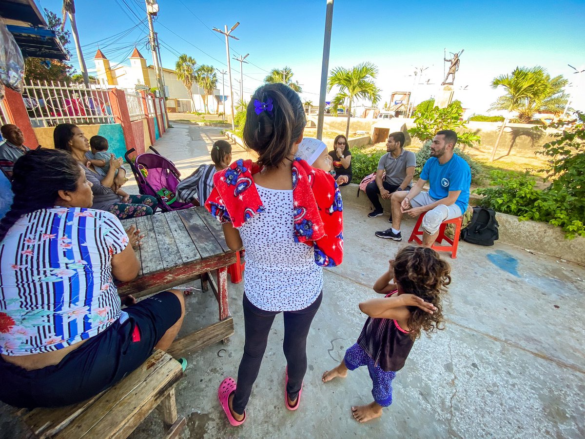 GaboCabreraVzla's tweet photo. Cuando iniciamos este proyecto, dijimos que queríamos ir a las comunidades más vulnerables de #Venezuela

Hoy iniciamos el Laboratorio de Innovación Ciudadana #YouthLAB en Santa Rosa de aguas. Una comunidad de ascendencia Añu, construida sobre Palafitos en el lago de Maracaibo. https://t.co/HAqlcF2JGe