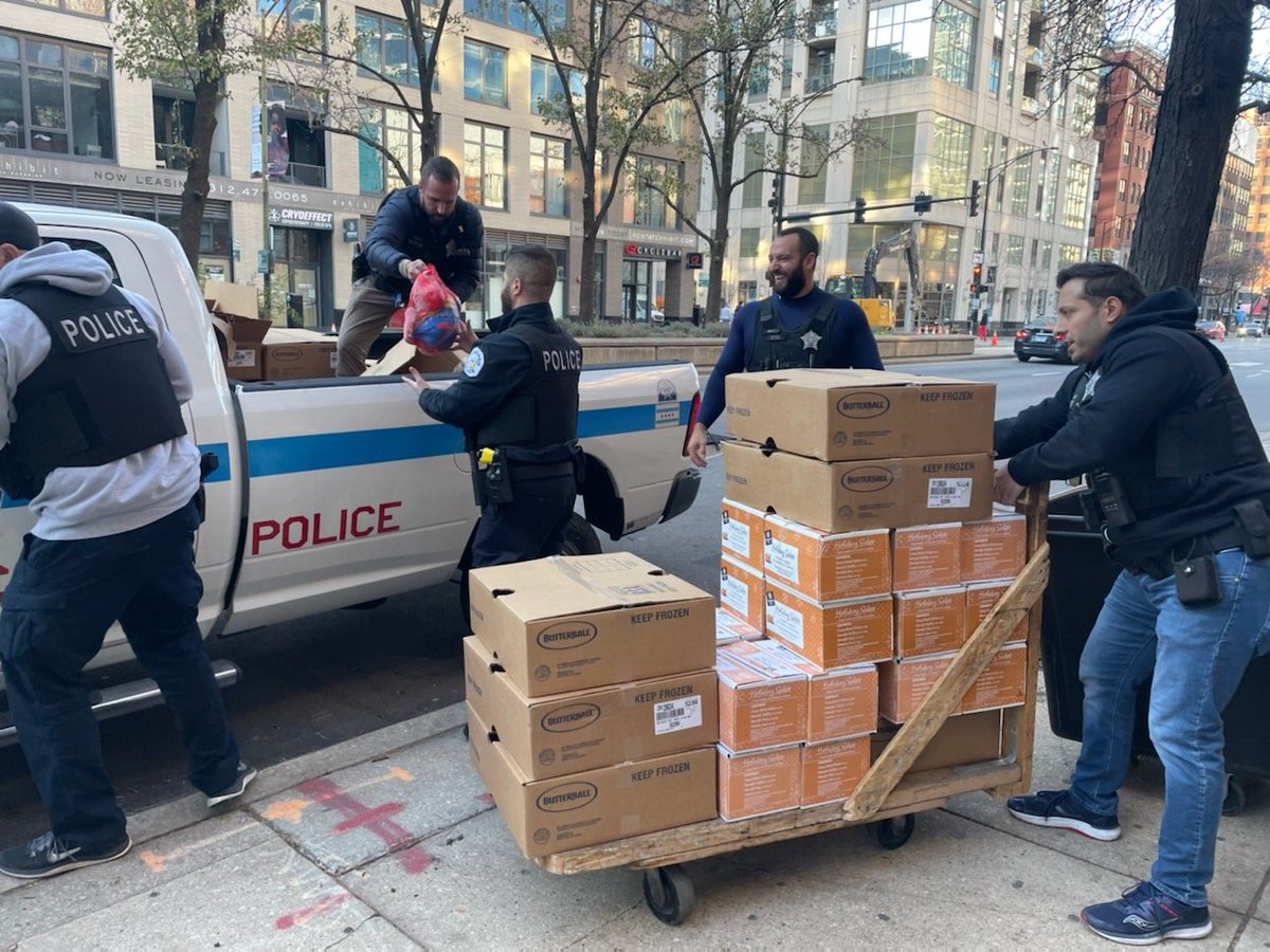 Chicago Police on Twitter "RT ChicagoCAPS18 The 18th District