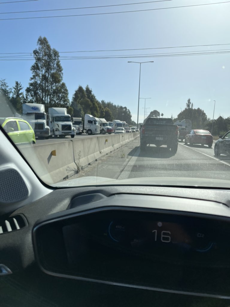 Ruta 68 altura enlace Camino La Pólvora #paroCamionero  Valpo Viña