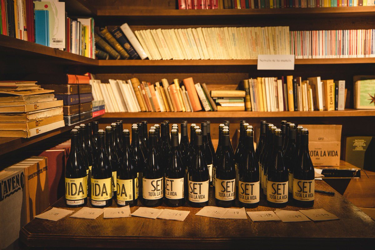 Va ser molt bonic maridar totes les anyades amb cançons de la nostra última dècada. Set tota la vida! 🍷

📷 <a href="/sirmaymons/">Cesc</a> i <a href="/XaviTorrent/">xaviTorrent</a>