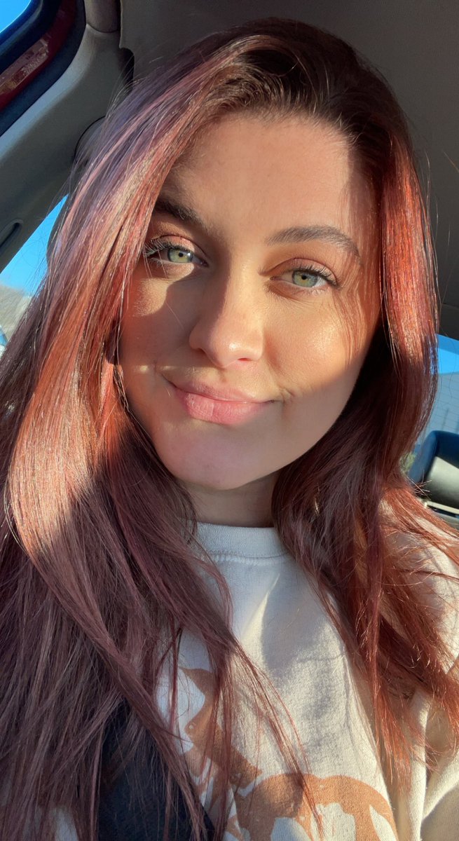AlexisSharon15's tweet photo. I guess I have red hair now 🤪 https://t.co/KVfEcZG2Uj