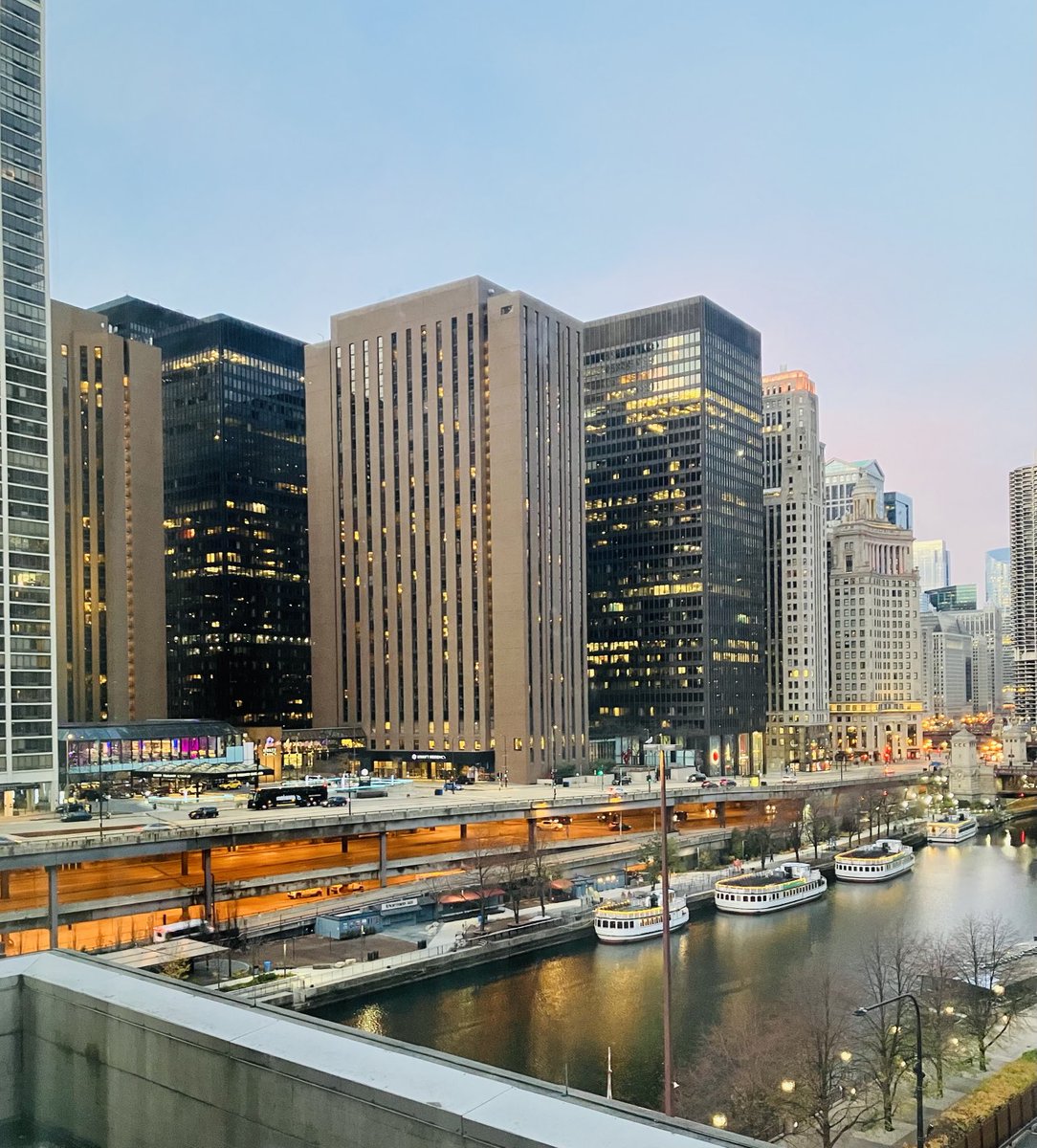 snemang's tweet photo. Chicago you beauty… https://t.co/JAEnmSKS2u