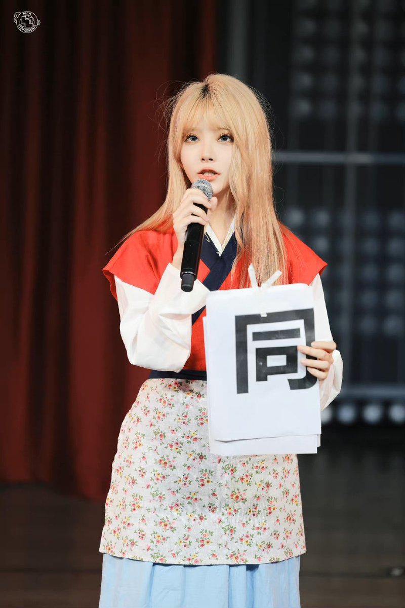 wang ruiqi archive tweet media