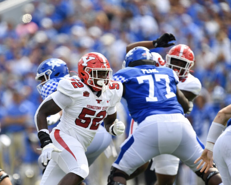 Blessed to receive my first d1 offer from Youngstown State University thank you <a href="/Coach_DGibson/">Deonté Gibson</a> <a href="/ArvieCrouch1/">HC Arvie Crouch</a> @CoachSpez74