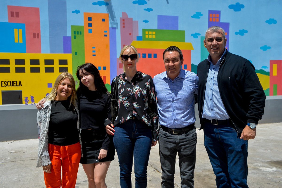DUPLICAMOS LA ATENCIÓN Y LA CANTIDAD DE LICENCIAS DIARIAS

Reacondicionamos el edificio de tránsito ubicado en la calle Lavalle N°550, para aumentar y fortalecer la atención al público.