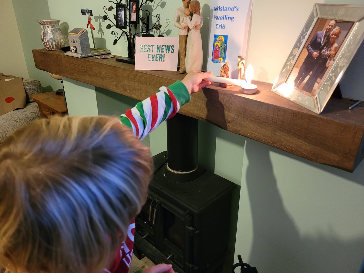 stephanie_MUFC's tweet photo. Barkisland traveling crib 🌟 parents where asked if they wanted their child to bring the traveling crib home for a night, to learn about the story of Mary and Joseph 🌟 tonight is Layla's turn, we have read the prayers and now bed time reading is her nativity book 📚
@BarkiSchool https://t.co/cwGxbrlaPd