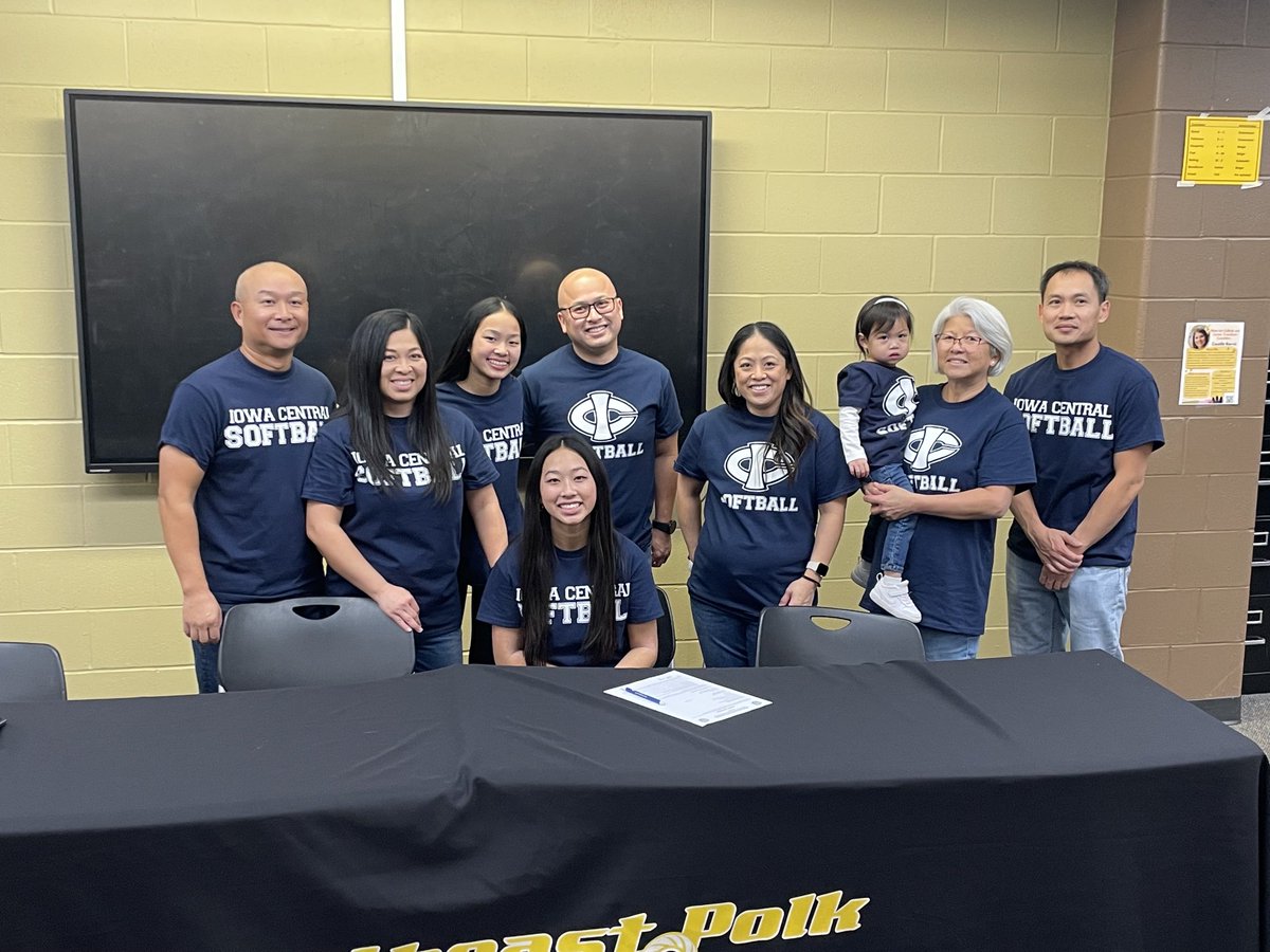 SEPRamsSB's tweet photo. Congratulations to Jayda Long for signing with Iowa Central-we loved celebrating with you, your family, and ICCC coaches!  Super proud of you! https://t.co/EacZVOQxyN