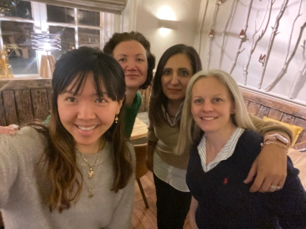DeniseHampson's tweet photo. Such a great evening, so many laughs and SO MANY new ideas. Missed you @gilly901_gill, @vicwhyte1, @AndreaParkin2 you were here in spirit. Changing the world one conversation at a time 💙 #desirecode https://t.co/7FppRud08l