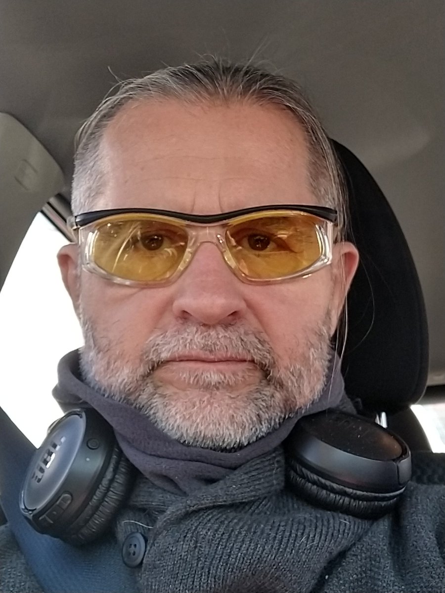 KurtZierlein's tweet photo. Es oficial. Mi esposa confirmó que para ella no soy #chavoruco, soy #RucoRico
Dios te bendiga. Te guarde. Te cuide. Te proteja. Te defienda. Te cure. Te sane. Te libre de todo mal. Te prospere y te llene de felicidad, amor, buena salud; compasión y sano amor propio; #ENDJ Amén! https://t.co/m6TayiHRFm