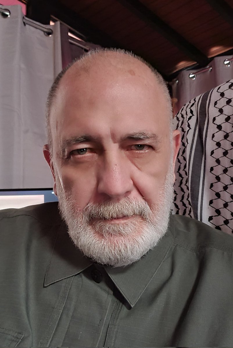 yolanda667's tweet photo. Hoy en sintonía con Mario Silva y La Hojilla (@hojillasilva), prometedor programa el de esta noche. Allí estaremos sintonizando a @VTVcanal8 y @RNVinformativa
#LaGuayanaEsequibaEsNuestra https://t.co/pmoKBzvaA4