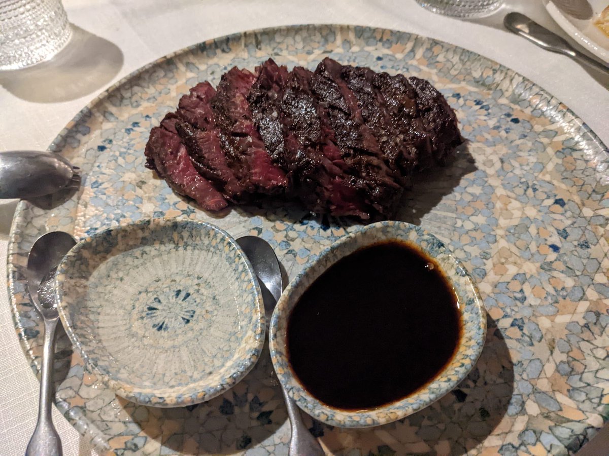 ChefColcombe's tweet image. Dinner last night. Sharing plates. Wagyu beef of the highest order ⁦@LiquidPR⁩ #LiquidBrisbane