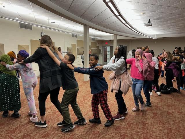 When 5th graders don't dance, @KristaPodolny starts a conga line! Dancing into break!!! <a href="/drweeksinaction/">#DrWeeksInAction</a>
