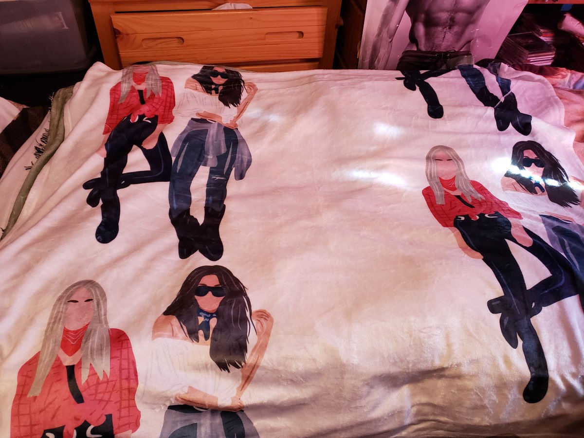 zanessa12's tweet image. Got #buttahbenzo  blankey tooo .@shaymitch @AshBenzo