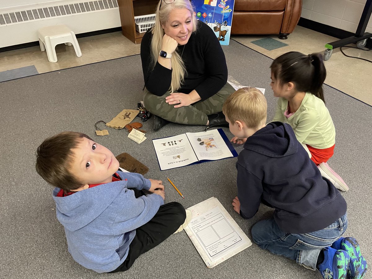 JSMSoderling's tweet photo. We had the opportunity for an in school field trip for Grade 2 to build their own Inukshuk Soapstone art. Students explored a variety of centres discovering more about Inuit communities from the past! https://t.co/fKPdRJ6g6S