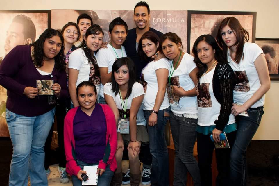 RomeoSantosMEX's tweet photo. Hoy hace 11años de #FormulaVol1 y el club de @RomeoSantosPage apoyando como siempre! 💙💙💙
🇲🇽🙌🏻 https://t.co/Q8YWDXNtoF