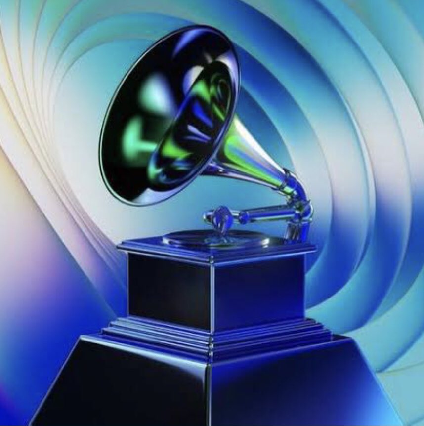 iggyolacrave's tweet photo. in the very first official press release by Iggyola she announced she wonβt be attending the 2nd #GRAMMYOLAs awards show due to her current distancing from the majority of the olas but wishes @crownnicki1 & @o_bensonoIa_ the best and roots for them winning https://t.co/DKFV8z7jBJ
