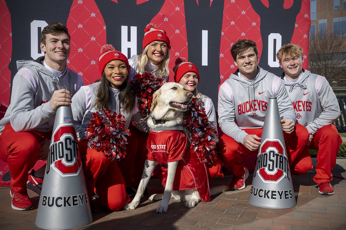 OSUWexMed's tweet photo. Staff and faculty fro❌ across #OSUWex❌ed and @OSUCCC_James joined us today for a Beat ❌ichigan tailgate - with special appearances from @Brutus_Buckeye, @OSU_SpiritSquad, #BuckeyePaws &❌ore.
O-H! https://t.co/nZ70KAQpIU