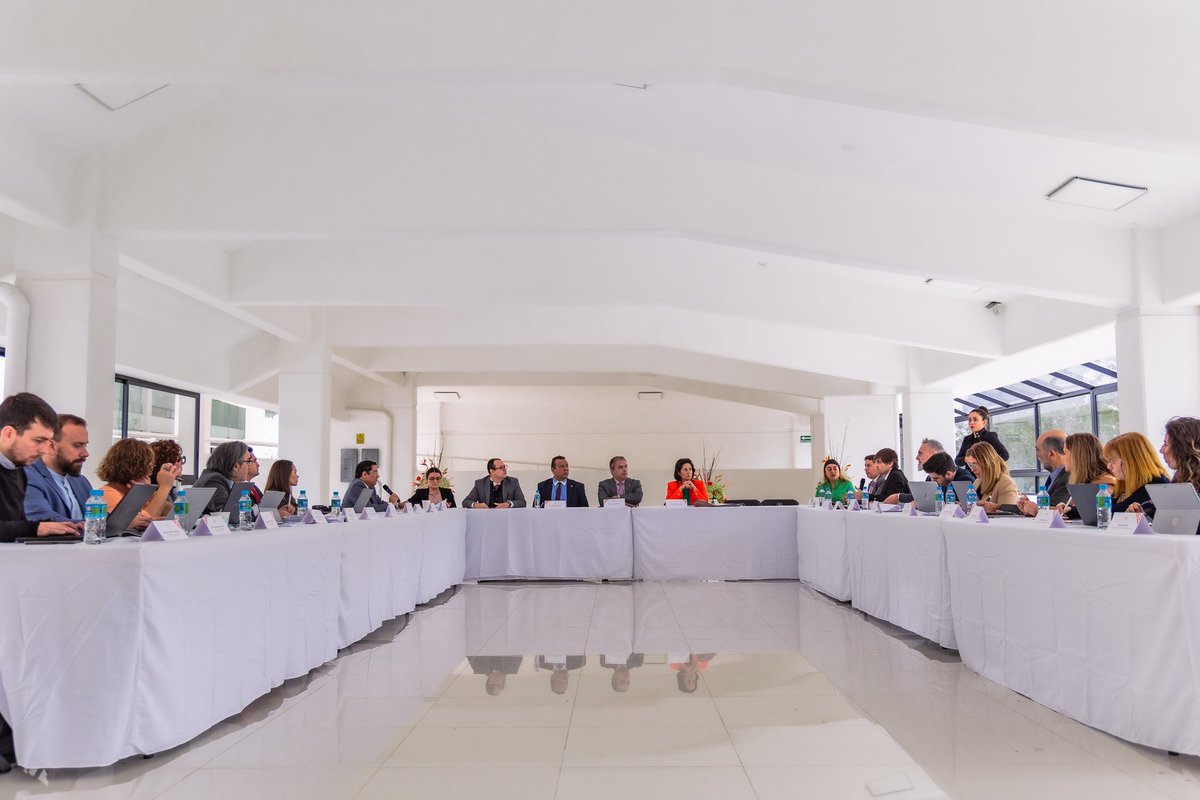 RectorUAX's tweet photo. Con alegría recibimos a 16 integrantes de la delegación “Agencia para la Calidad del Sistema Universitario de Galicia” #ACSUG, la cual estará evaluando algunos de nuestros programas académicos, para acreditarnos con estándares europeos. ¡Bienvenidos!
@AnahuacXalapa
#SomosAnáhuac https://t.co/2d0cSqHJnl