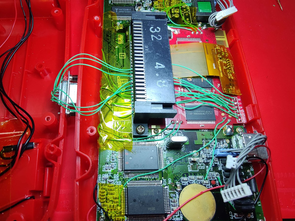 TzibuTwitch's tweet photo. A bit of insomnia, so why not do the rest of this project. Cut a hole to the shell and installed the VGA-output for Game Gear. Looks nice.

#twitchaffiliate #twitchtv #retro #twitch #retrogamer #fixing #sega #soldering #gamegear #mcwill #modding https://t.co/SVGNWds32g