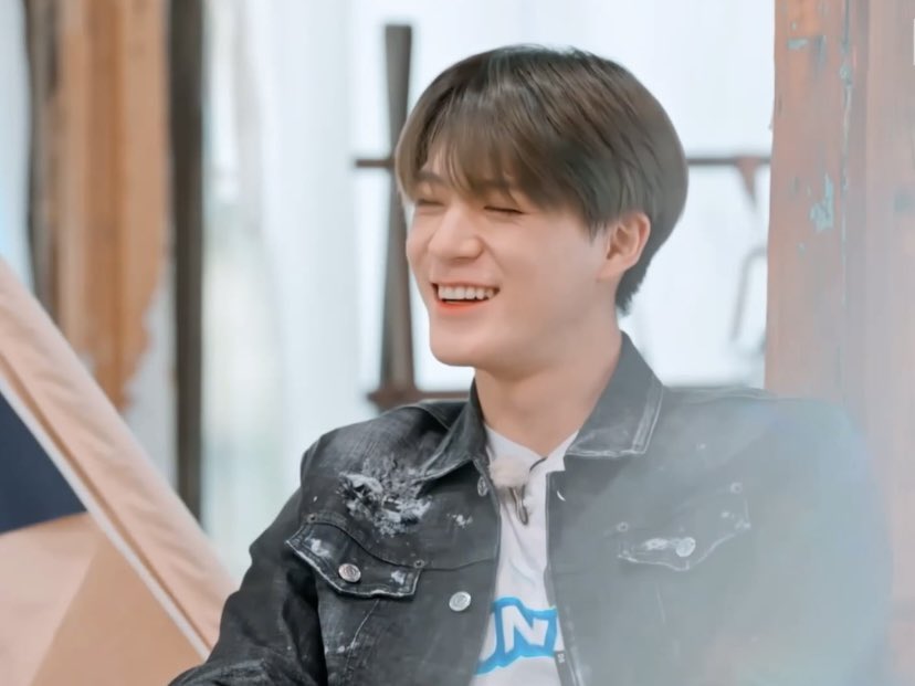 LJNFEED's tweet photo. #JENO #제노 https://t.co/6zOI119jL1