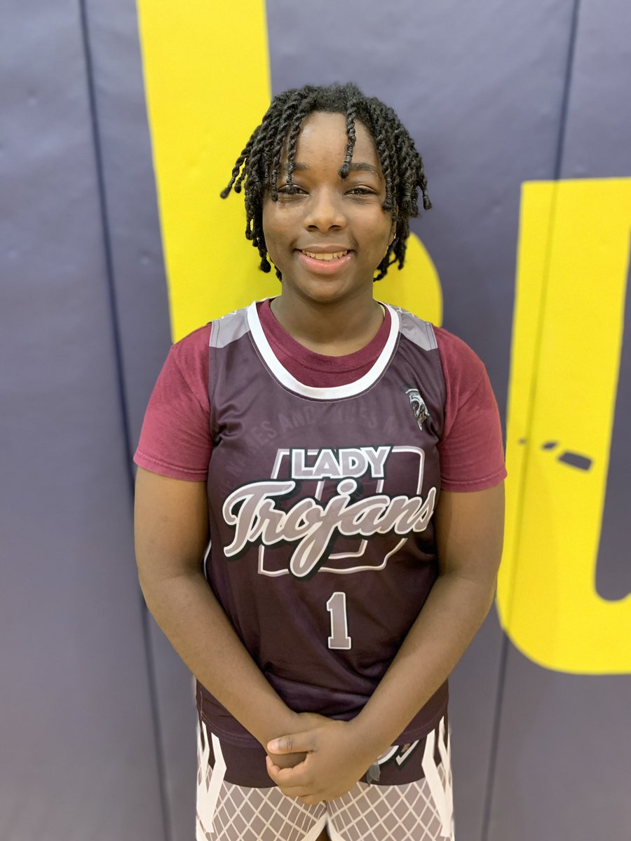 F
@DCHSLADYTROJANS 41
<a href="/Beach_Athletics/">Beach High School</a> 30

Jacquelyn Buchanan 13p 5r 1a 2s 1b
Charity Bellamy 11p 7r 1a 5b
Jatiana Chambers 9p 5r 9a 5s (p)

Aaliyah Williams 11p 8r 2s
Victorya Solomon 8p 15r 2s 1b

#JoeGreene