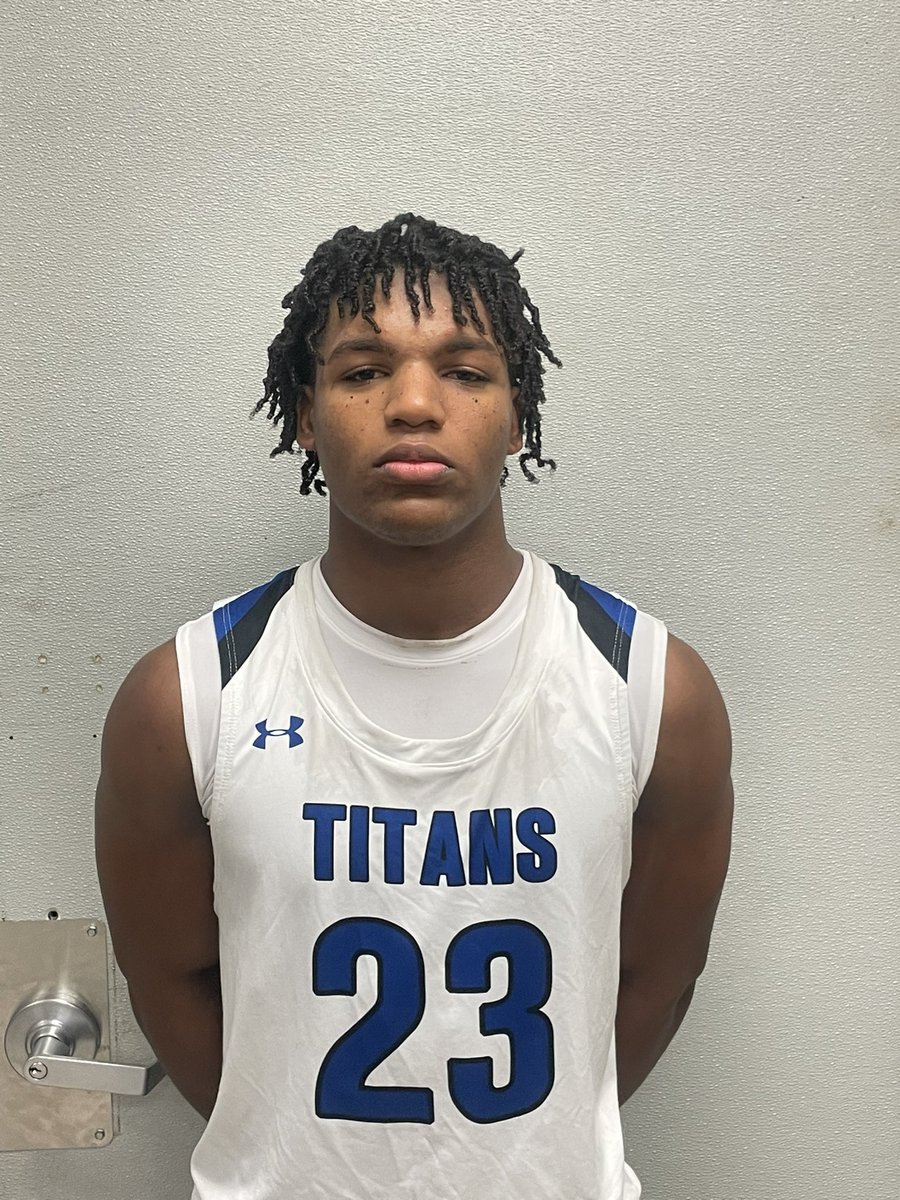 trasktitanhoops tweet media