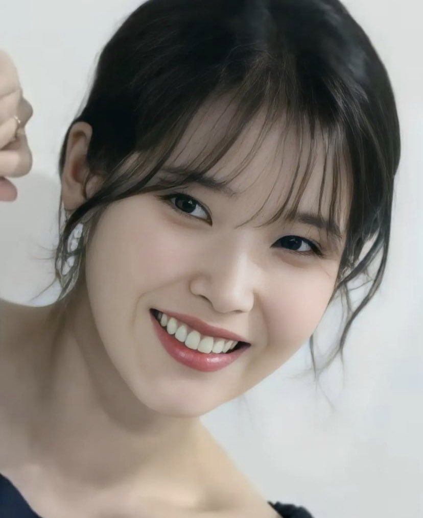 Jordan🌅아이유의🥠French Uaena IU fan account on Twitter "In the world