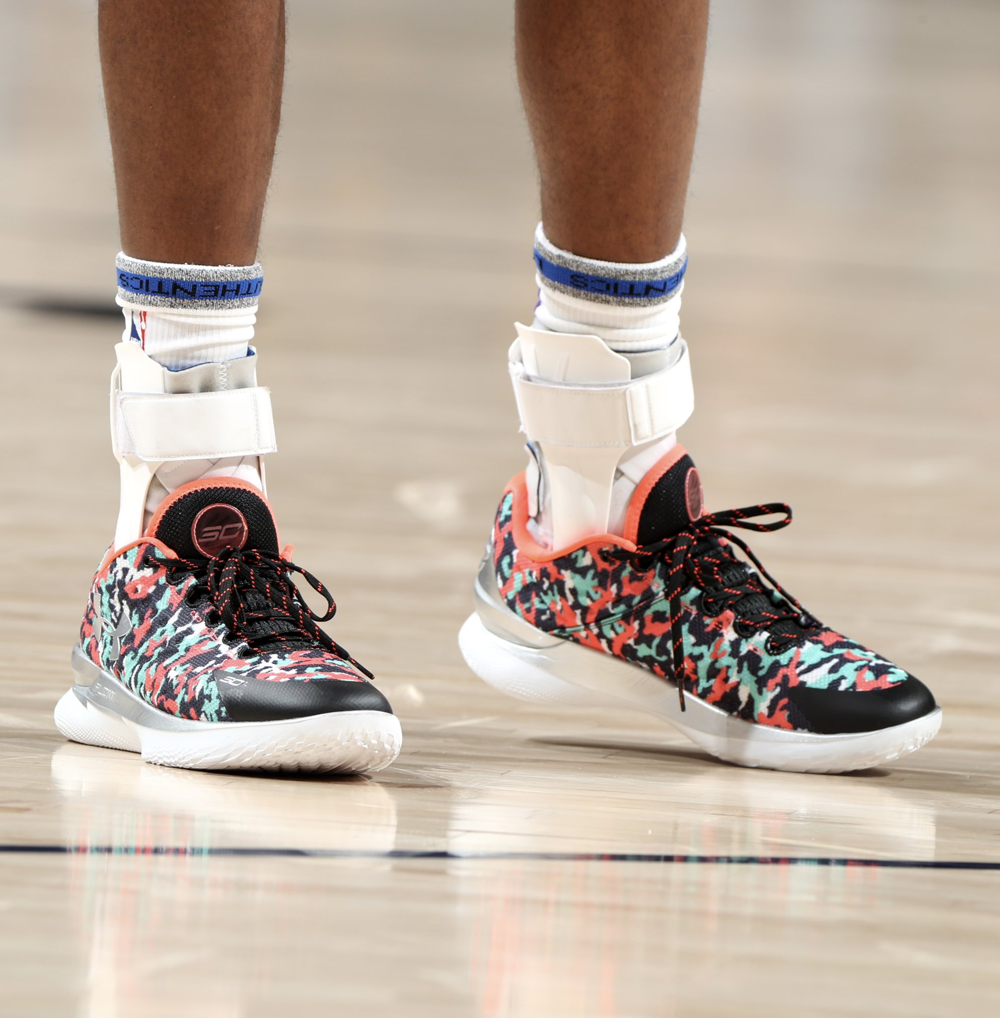 Total 97+ imagen de aaron fox shoes Abzlocal.mx