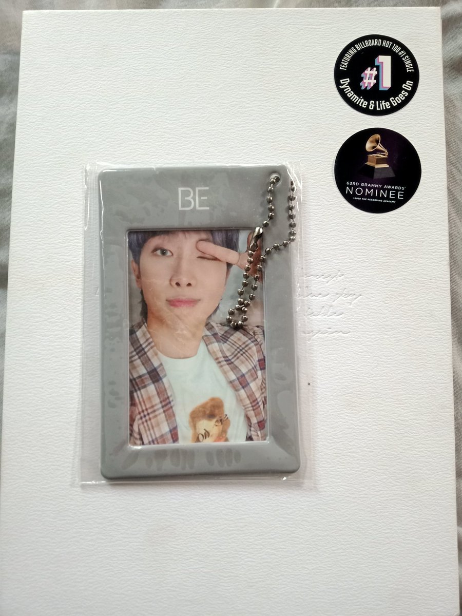 ElMarieassi's tweet photo. wts lfb bangtan bts ph | help rt |

💜BTS BE ESSENTIAL NRPC
• 100 per member + lsf
Free lsf (take all)

💜OT7 random PC 
•250+lsf

💜RM POB
•350
•Mint condi!
• Reply/DM to clai
→ rm jin suga yoongi jhope jimin v jungkook ot7 

•need money to pay bills• https://t.co/AOcf9xT1jy