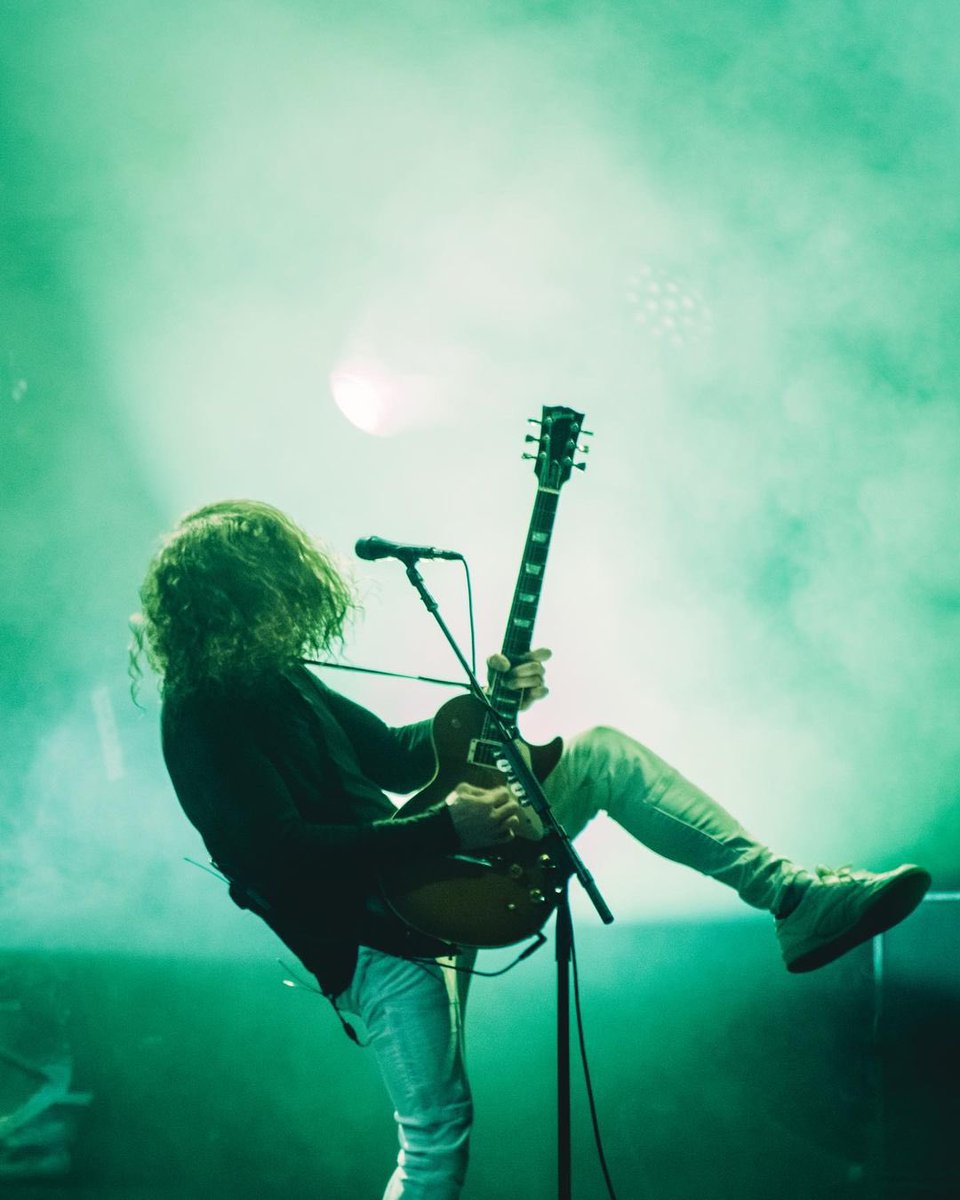 The_MCR_Archive's tweet photo. #MCRMEXICO @raytoro via Qiqe Avila 🎸 https://t.co/g5RhF0DeUR