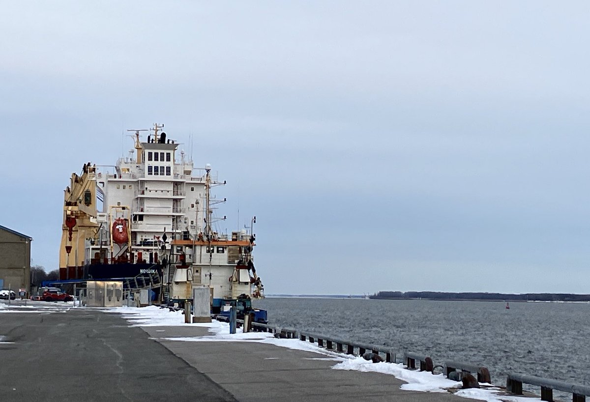ColeHeb's tweet photo. Trois-Rivières cet après-midi. Côté Ouest, côté Est. https://t.co/41zC87qO5t