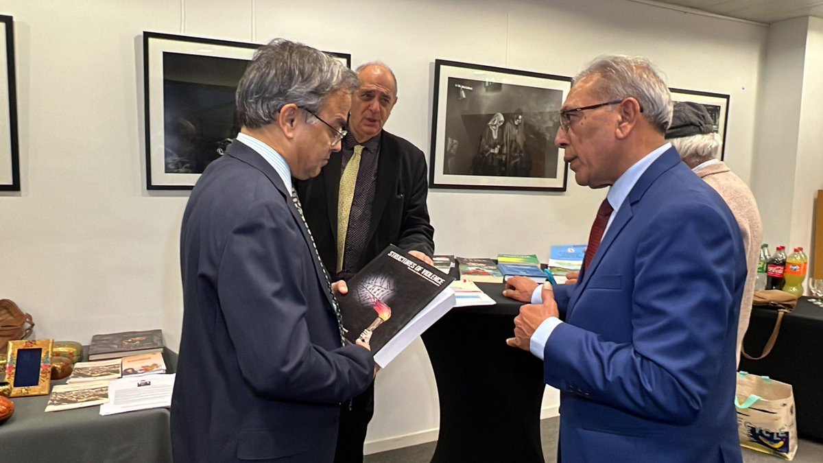 rsyed75's tweet photo. HE @asadmk17 Ambassedor of Pakistan visited photo Exhibition “#KashmirEUweek” life of Kashmiri people under Indian occupation #kashmirilivesMatter #Letkashmirspeak #FreeKhurramParvez #FreeAhsanUntoo #freeYasinMalik #Stophumanrightsviolation @HamidMirPAK @ForeignOfficePk @hrw https://t.co/lJV5Ggl0gH