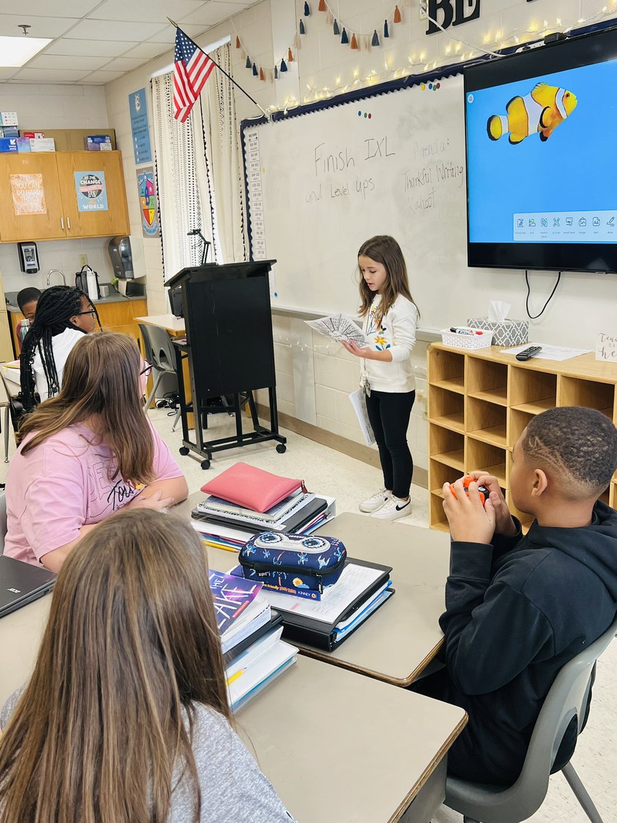 coopersclass6's tweet photo. Wouldn’t you love to be your brother’s teacher for the day?! We enjoyed having Miss Anderson in 6th grade as our Teacher of the Day! You did a great job, Norah! 🤩 #BRIGHTatBriarwood https://t.co/1oRblMNbIA